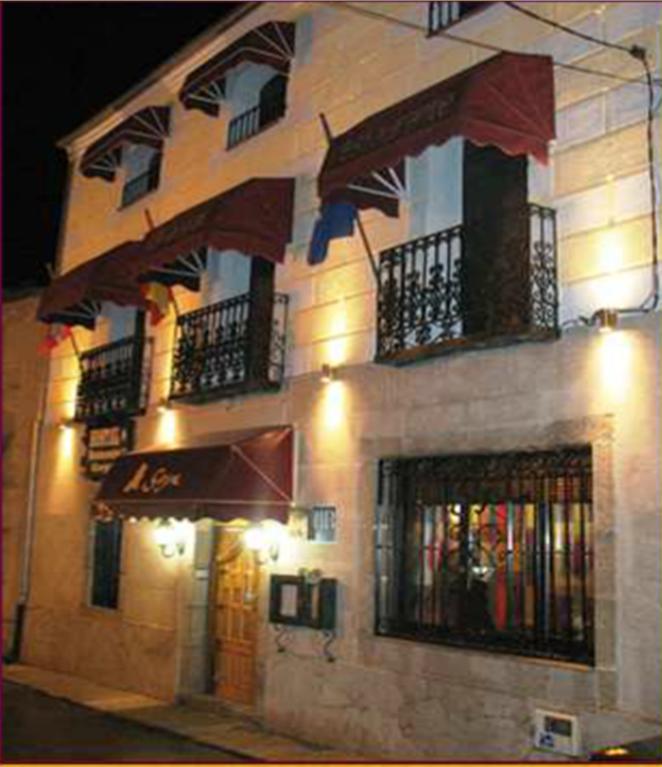 Hostal Restaurante Goya Piedrahíta Eksteriør bilde